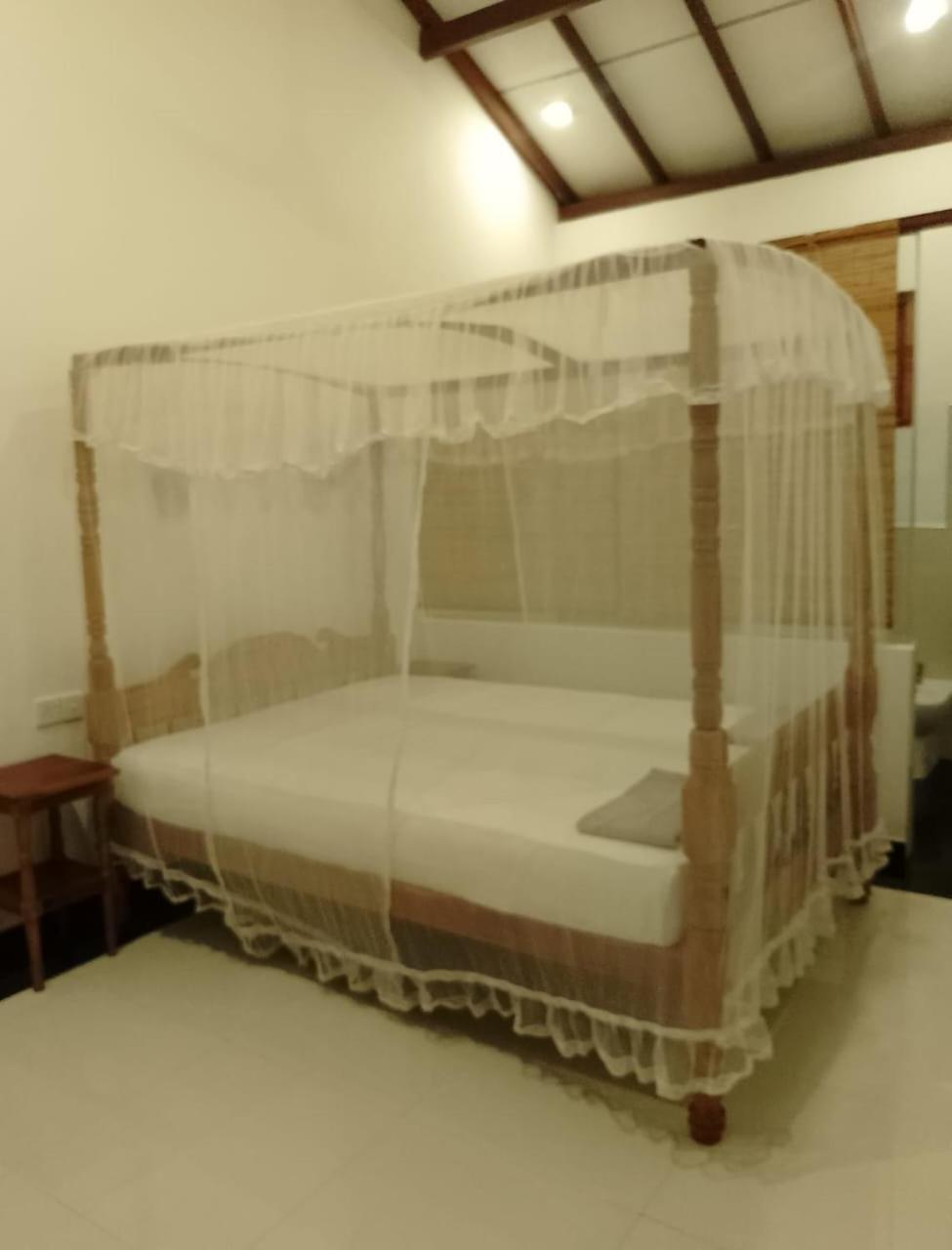 Skywalker Guest House Weligama Buitenkant foto