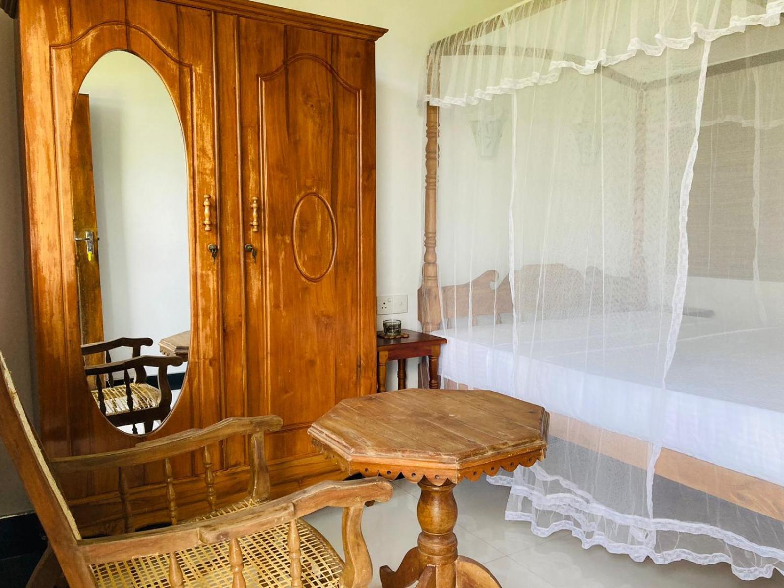 Skywalker Guest House Weligama Buitenkant foto