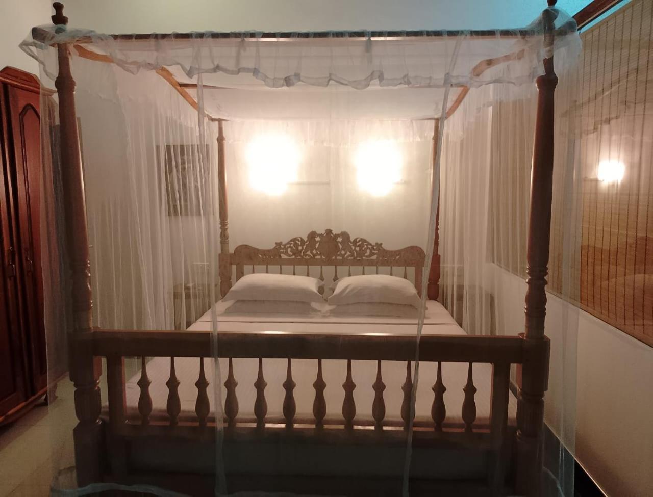 Skywalker Guest House Weligama Buitenkant foto