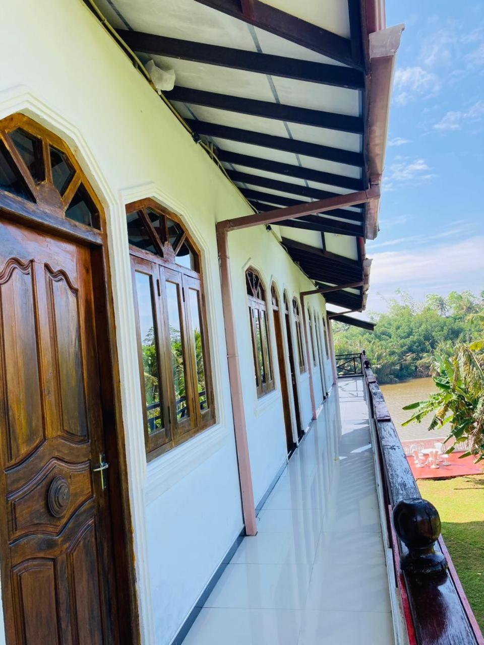 Skywalker Guest House Weligama Buitenkant foto