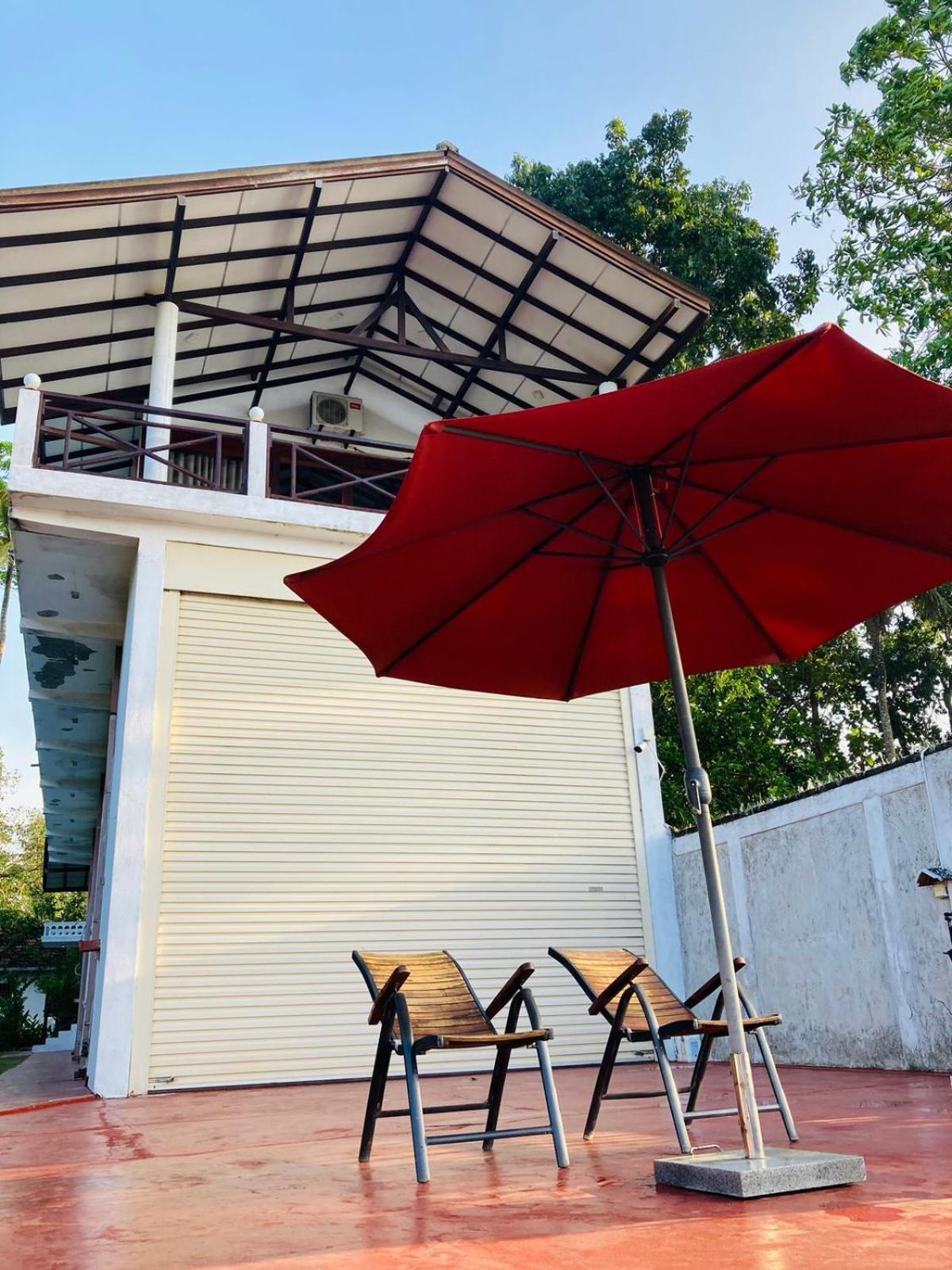 Skywalker Guest House Weligama Buitenkant foto