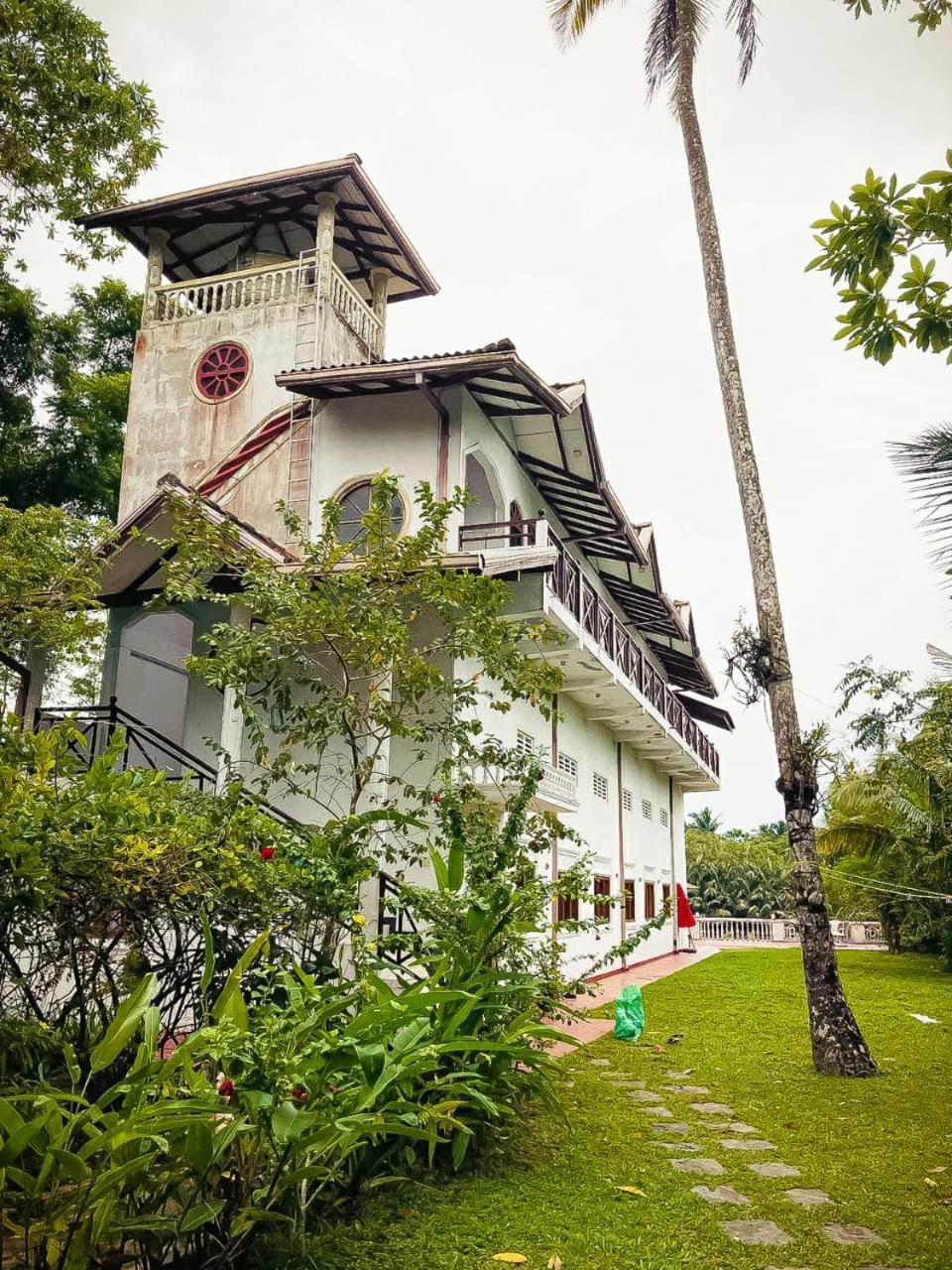 Skywalker Guest House Weligama Buitenkant foto