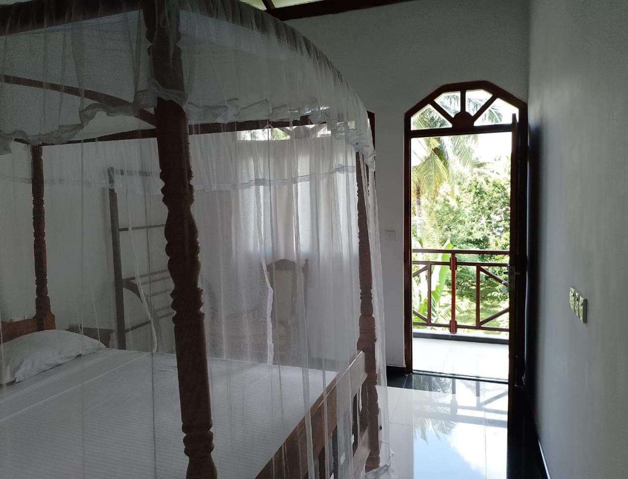 Skywalker Guest House Weligama Buitenkant foto