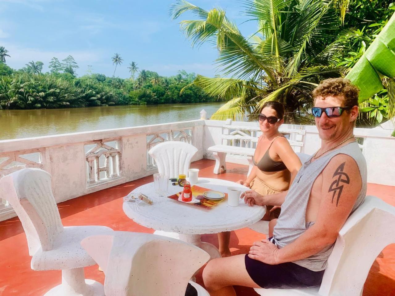 Skywalker Guest House Weligama Buitenkant foto