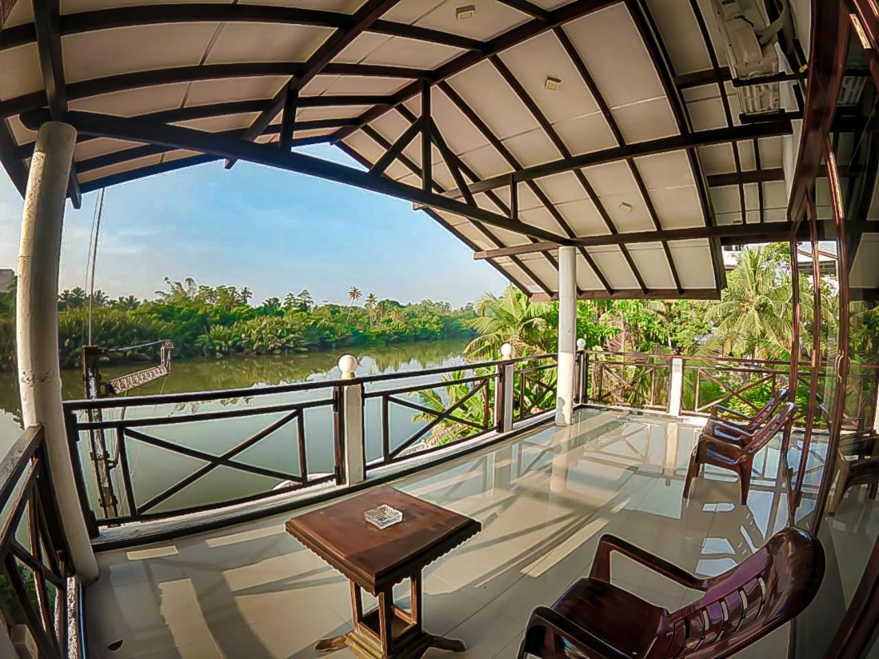 Skywalker Guest House Weligama Buitenkant foto