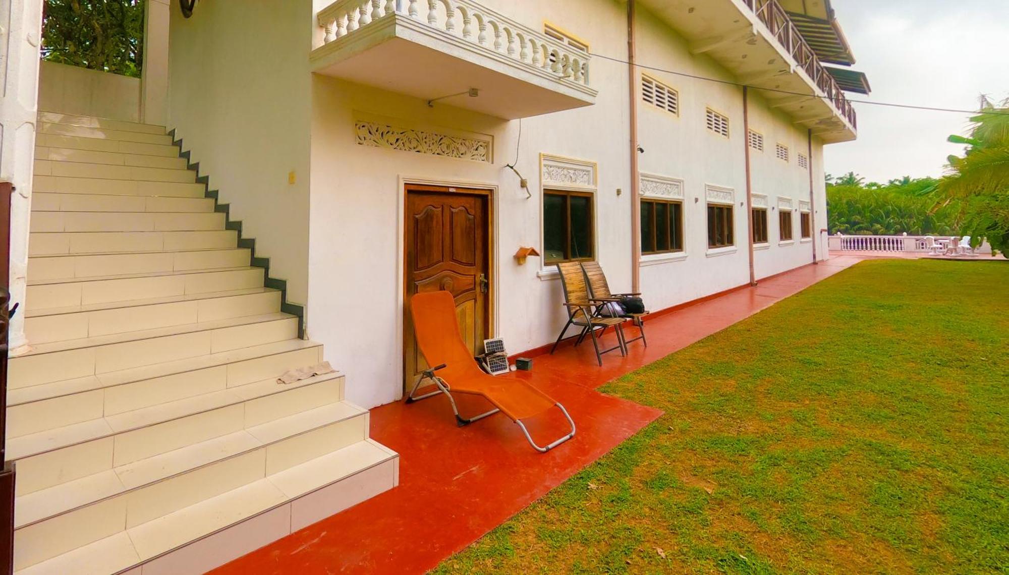 Skywalker Guest House Weligama Buitenkant foto